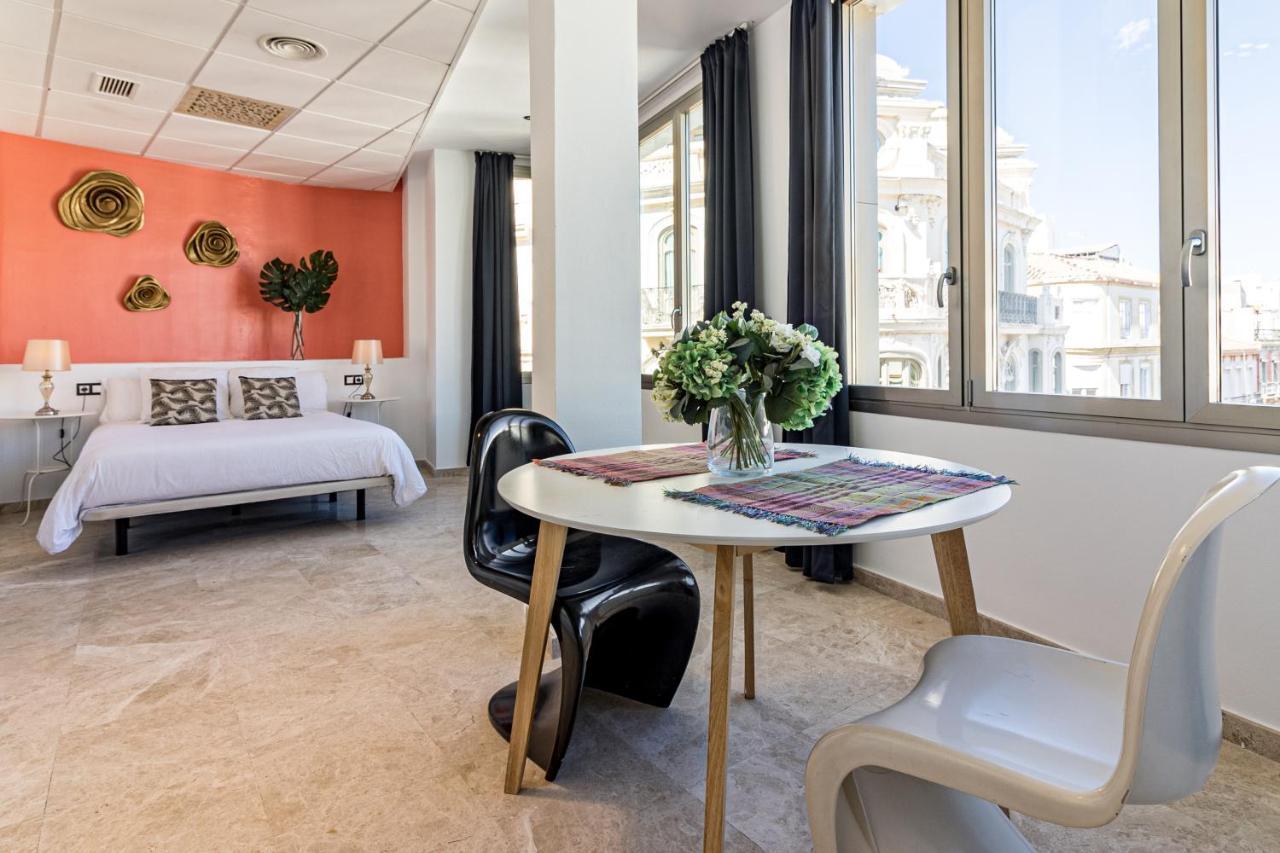 Saenz Suites Gallery By Bossh! Apartments Málaga Exterior foto