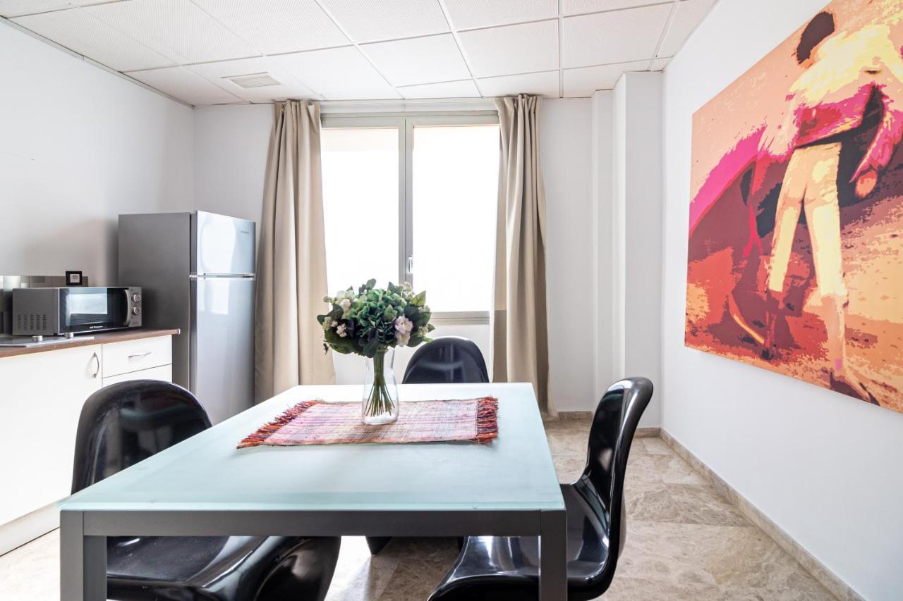 Saenz Suites Gallery By Bossh! Apartments Málaga Exterior foto