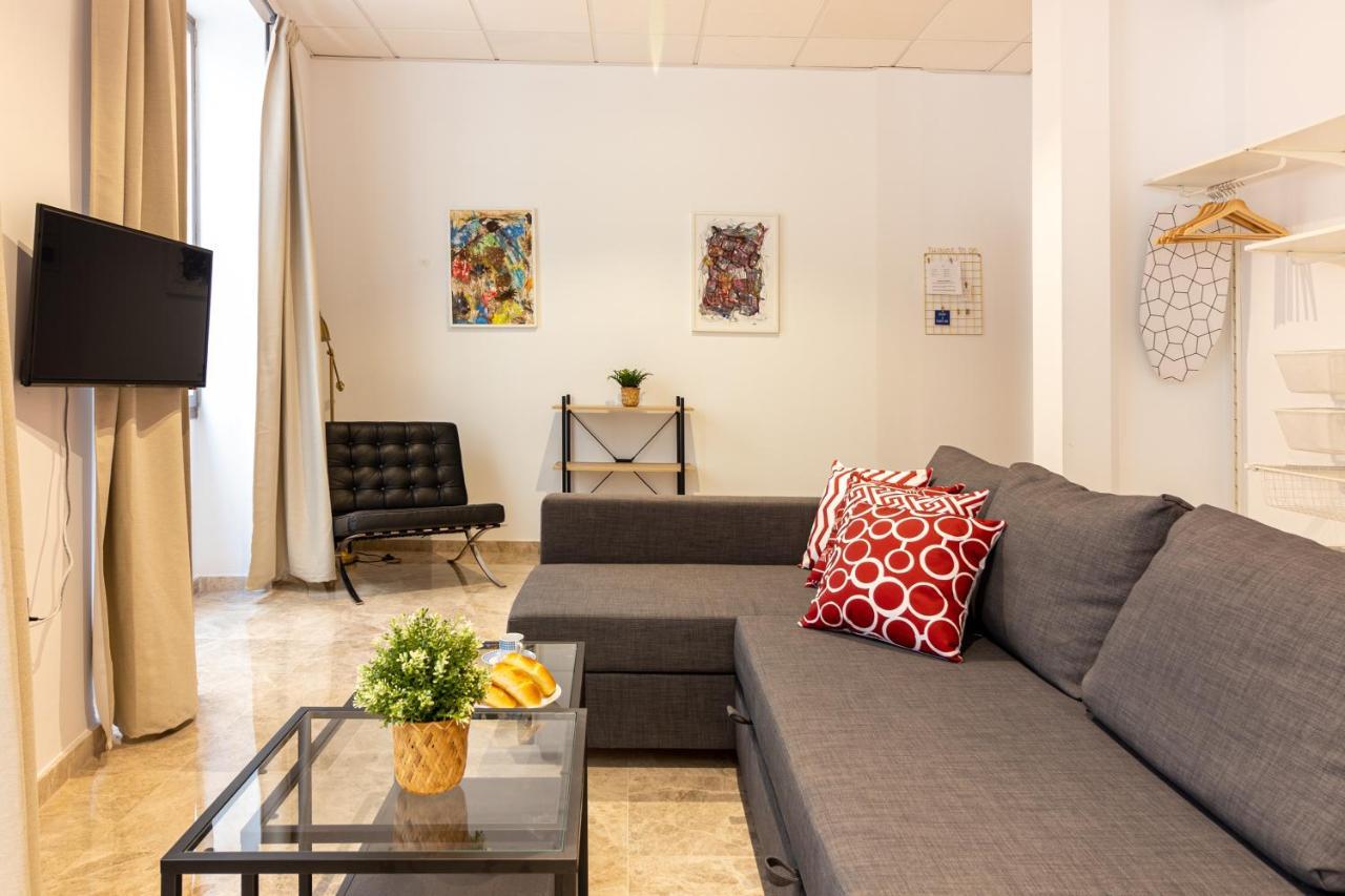 Saenz Suites Gallery By Bossh! Apartments Málaga Exterior foto